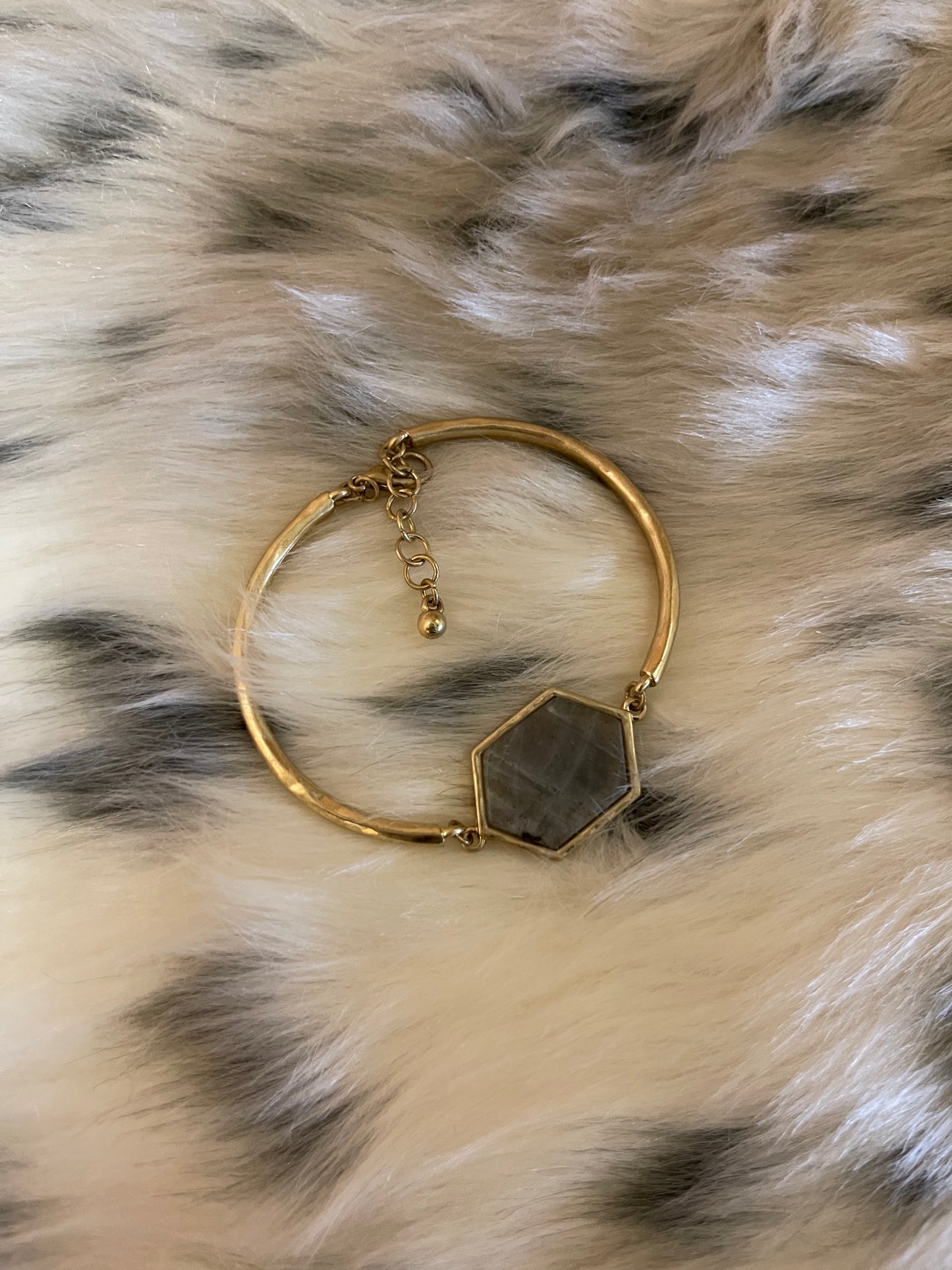 Simple & Elegant Bracelet