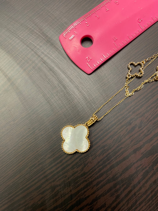 clover, van cleef, good luck necklace 