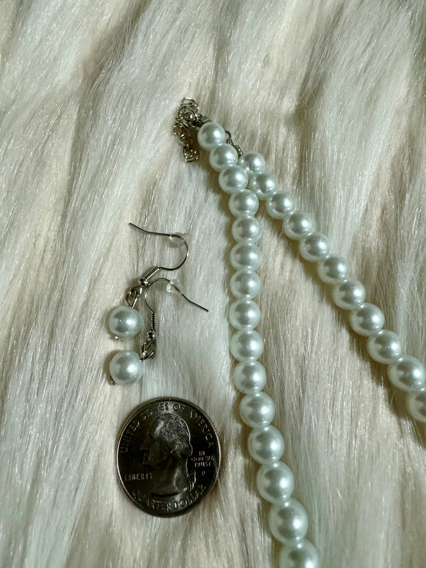 Pearl Necklace Set with Makeup Pouch #3