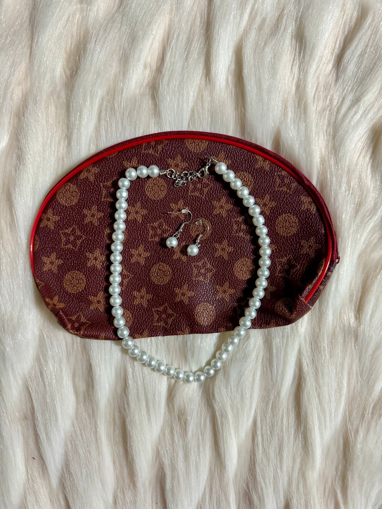 Pearl Necklace Set with Makeup Pouch #3